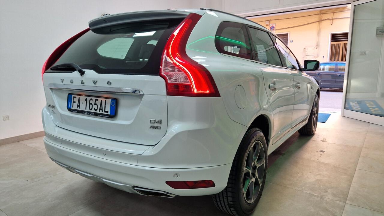 Volvo XC 60 XC60 D4 AWD R-design Momentum