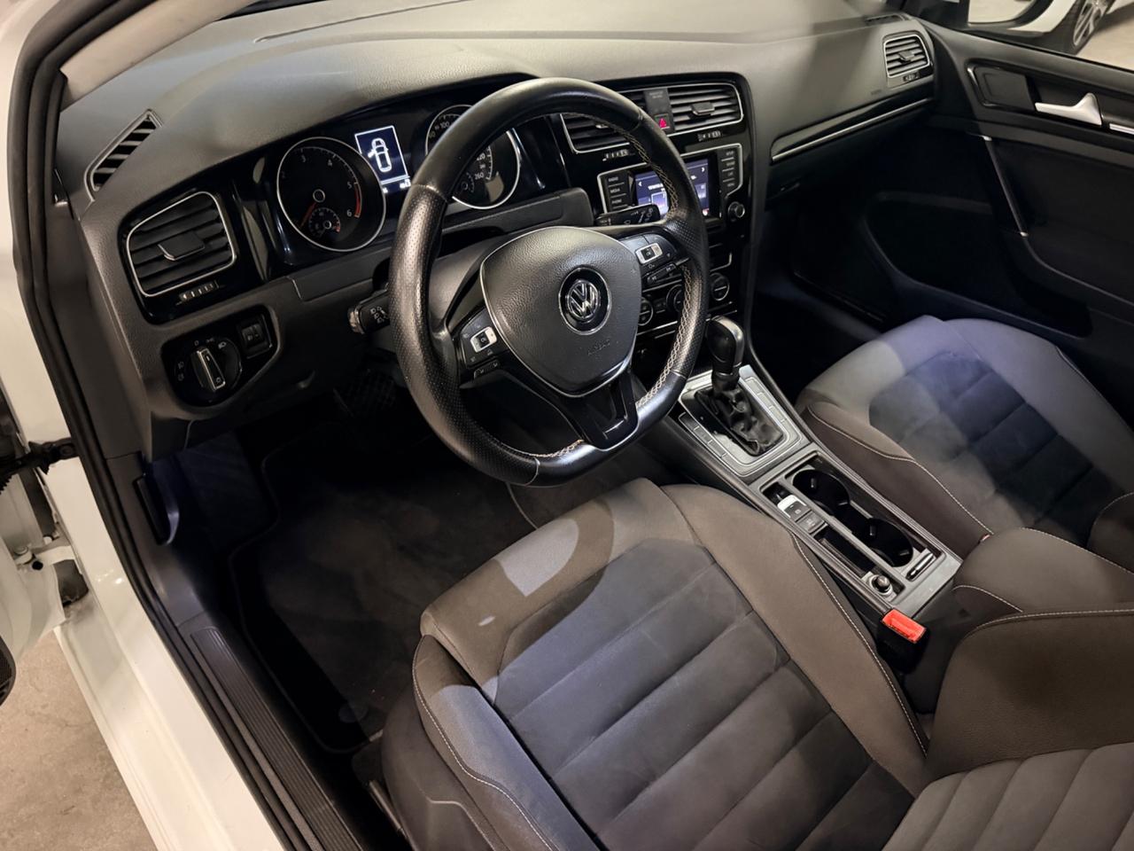 Volkswagen Golf 1.6 TDI 110 CV DSG 5p. Highline BlueMotion Technology