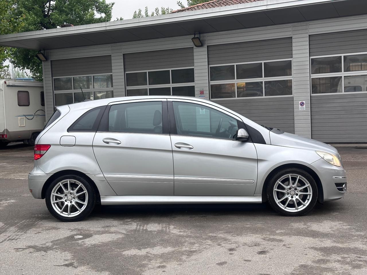 Mercedes-benz B 180 CDI Sport pari al Nuovo