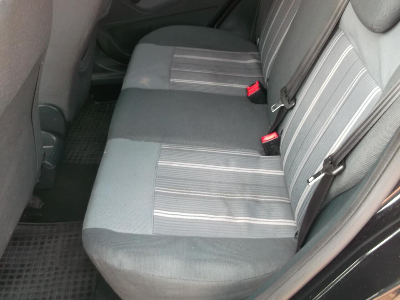 Ford Fiesta 1.2 Benzina Neopatentati 2009