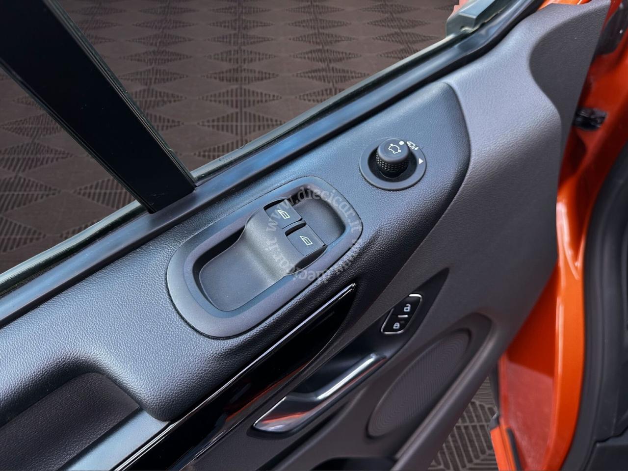 Ford Panama P10 SPORT TETTO PANNELLO SOLARE 5900KM UNICOPROPRIETARIO