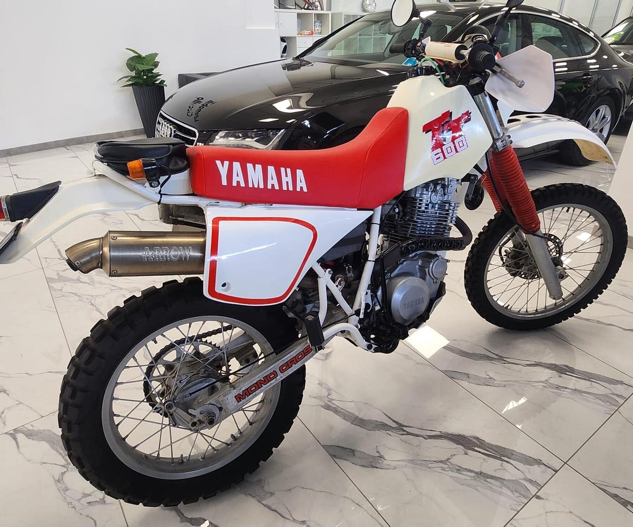 YAMAHA TT 600