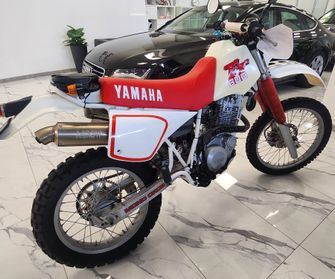 YAMAHA TT 600