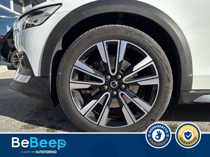 Volvo V60 Cross Country 2.0 B4 BUSINESS PRO AWD AUTO