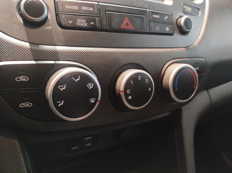 HYUNDAI i10 2ª serie - i10 1.0 MPI Connectline