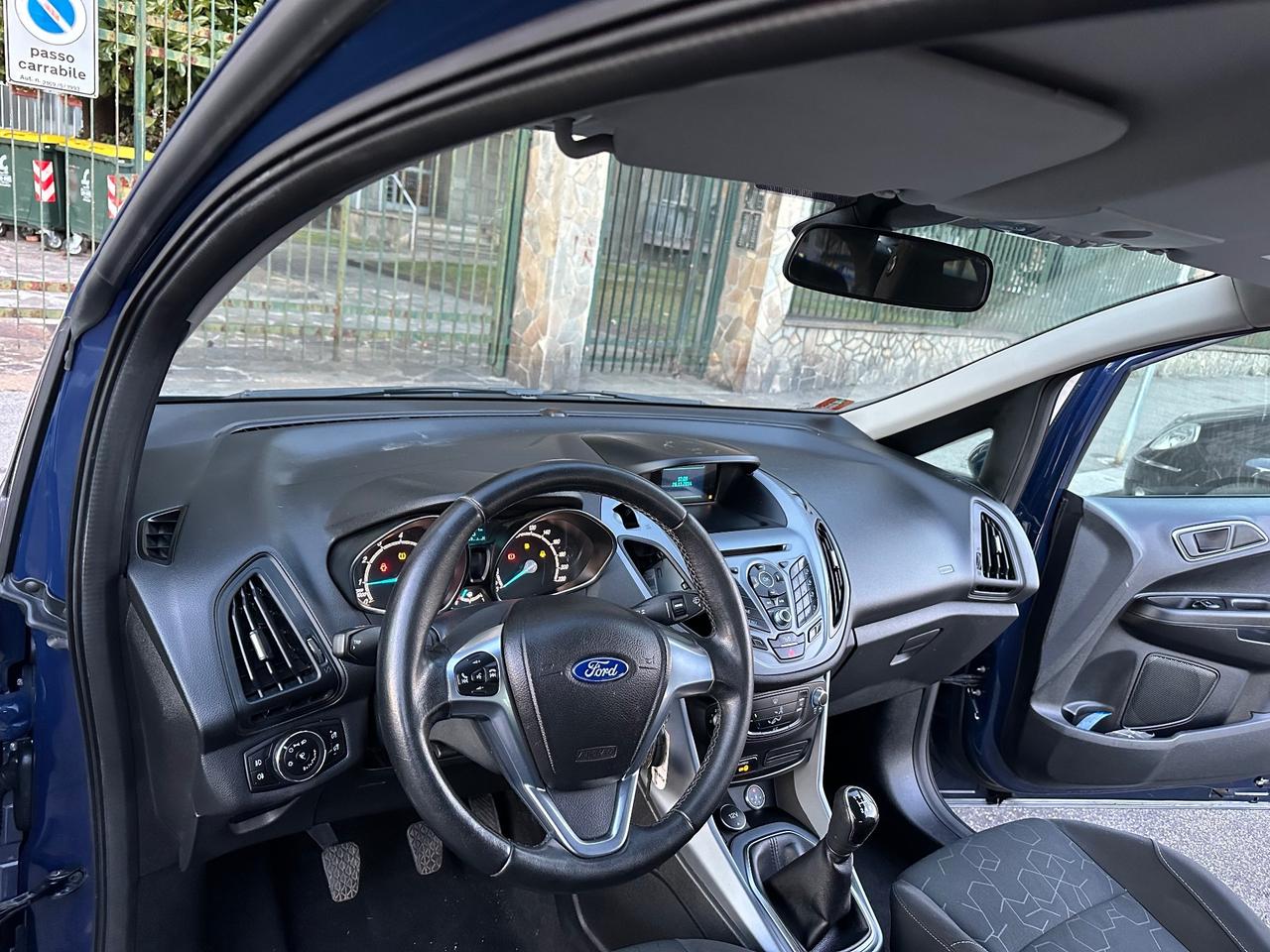 Ford B-Max 1.4 90 CV GPL della casa Titanium