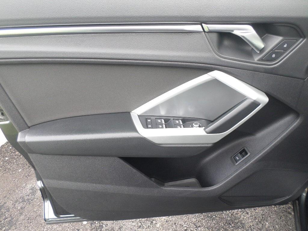 Audi Q3 SPB 35 TFSI S line edition