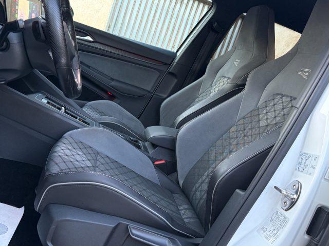 VOLKSWAGEN Golf 2.0 TDI 150 CV R-Line