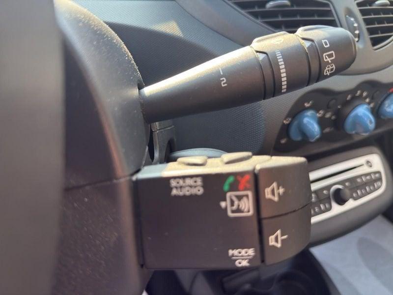 Renault Twingo Twingo 3p 1.2 75cv Wave