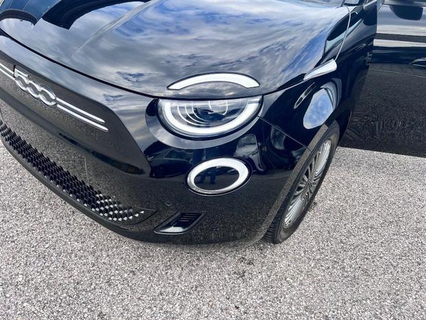 FIAT 500e Icon Berlina 42 kWh / BATTERIA GRANDE