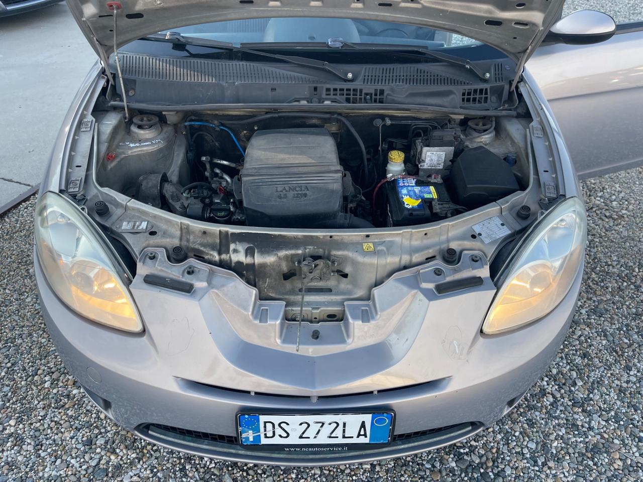 Lancia Ypsilon 1.2 Argento