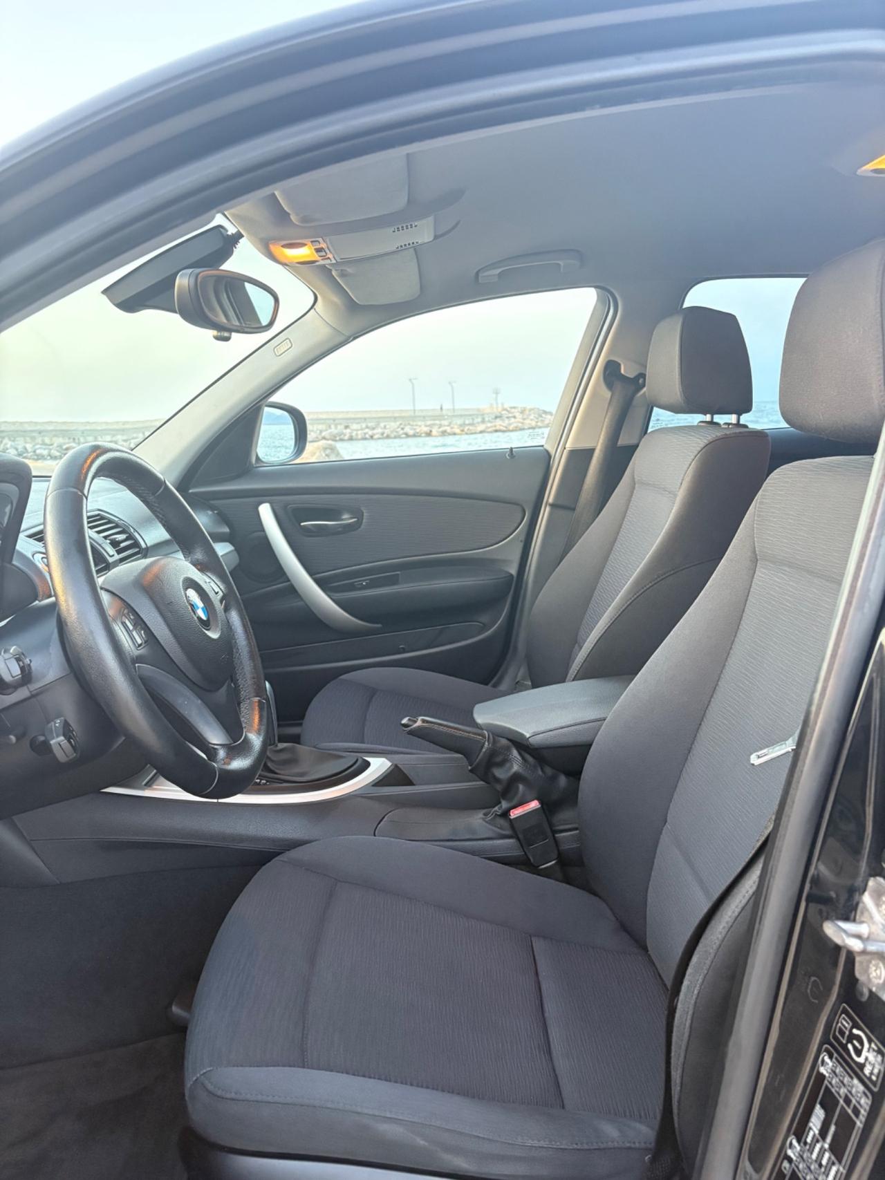 Bmw 118d 5 porte super accessoriata