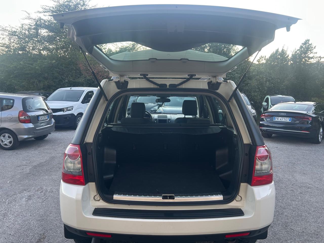Land Rover Freelander 2.2 TD4 4X4