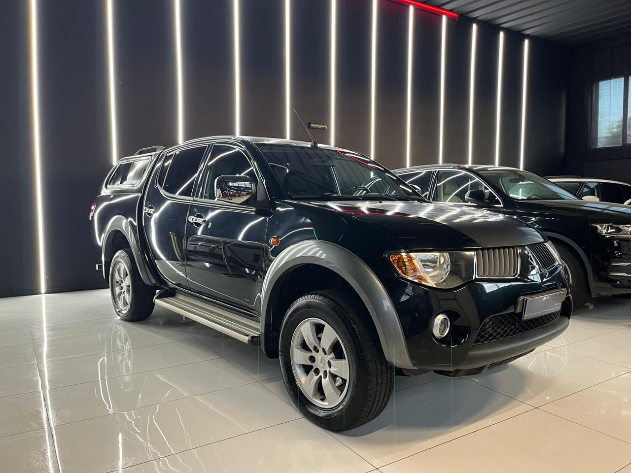 Mitsubishi L200 2.5 DI-D/136CV UNICO PROPRIETARIO Double Cab Intense