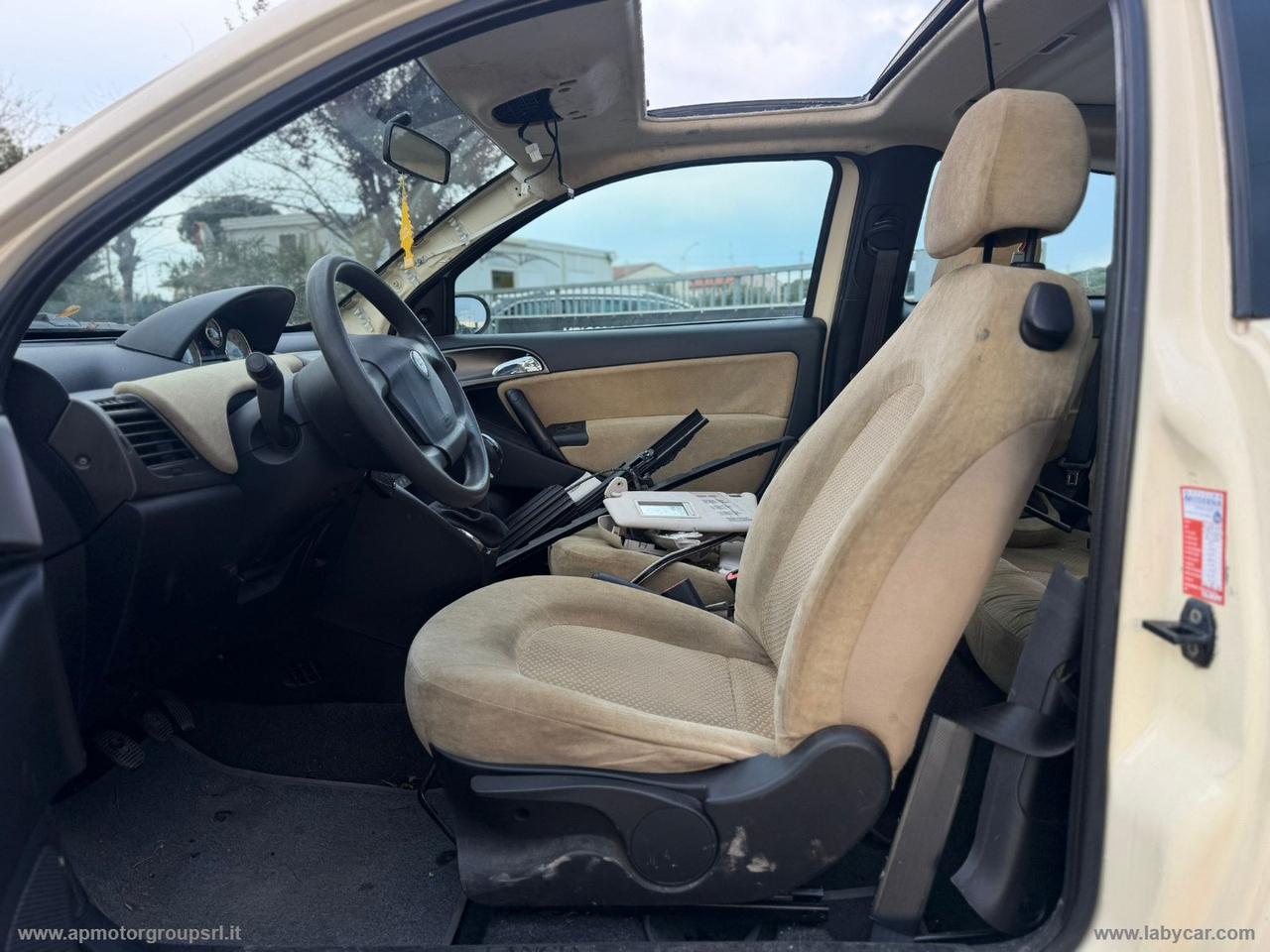 LANCIA Ypsilon 1.2 Oro