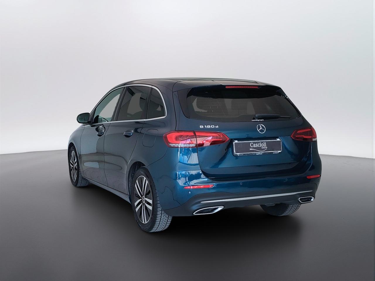 Mercedes-Benz Classe B - W247 2018 - B 180 d Sport Plus auto