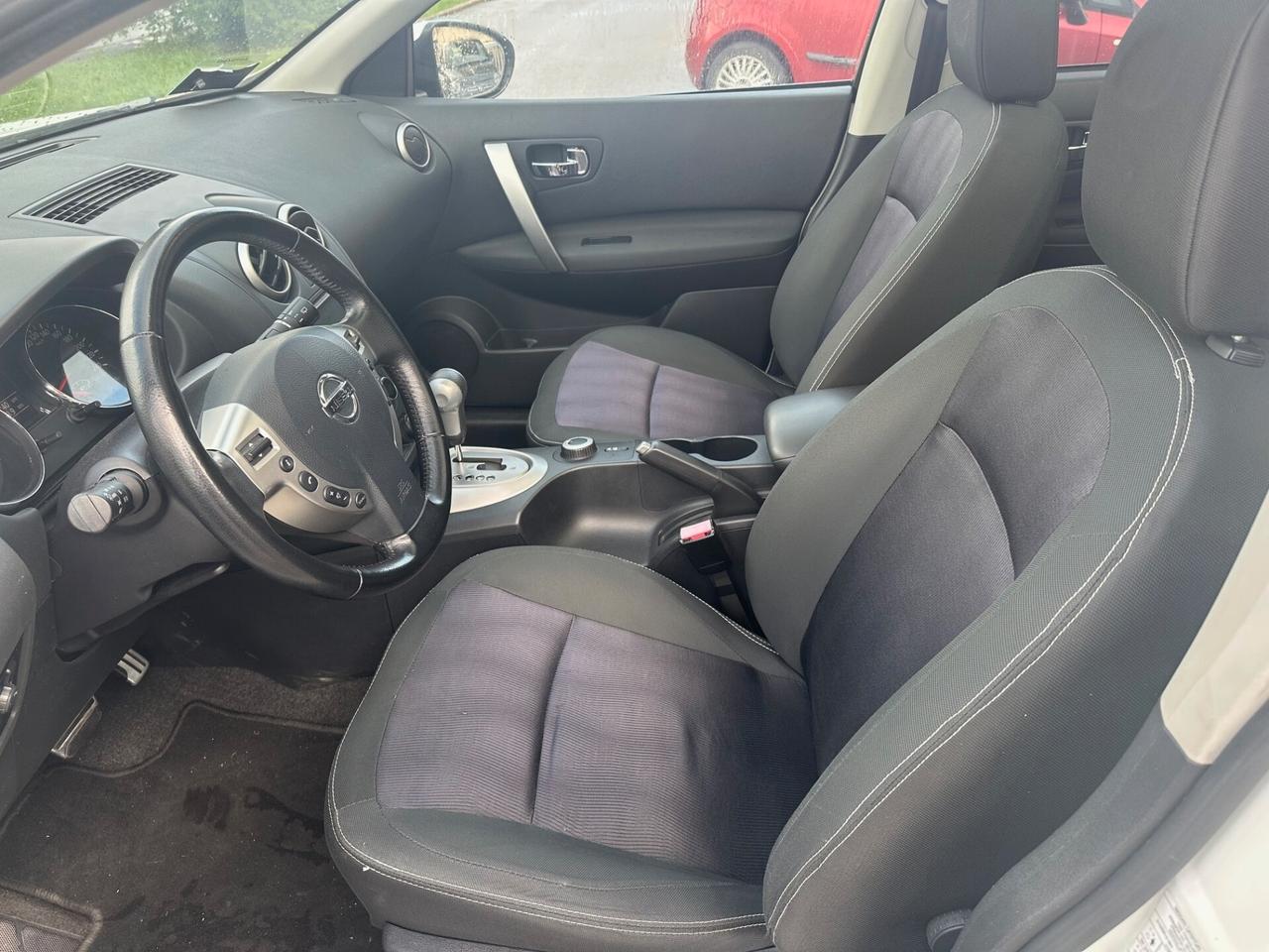 Nissan Qashqai Qashqai+2 2.0 dCi DPF 4WD aut. n-tec solo 80.000 km !!