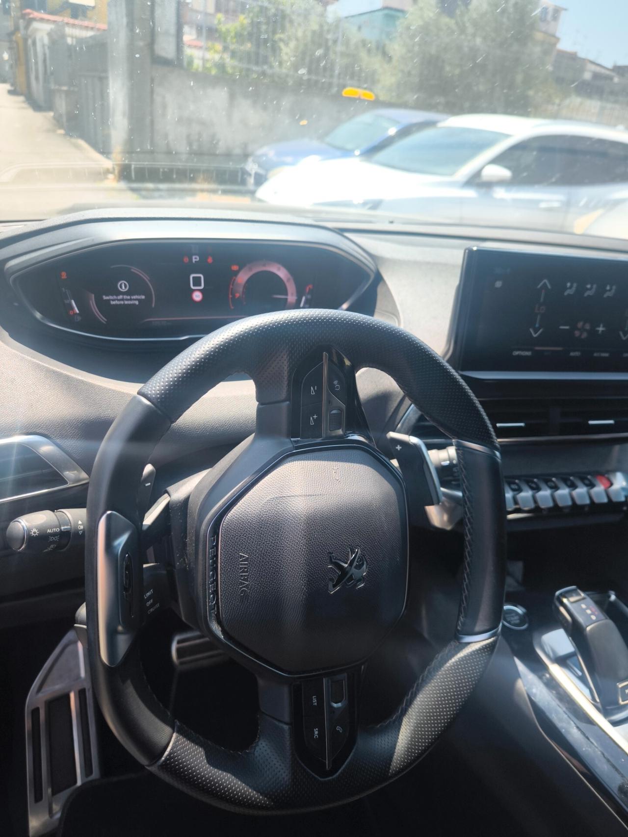 Peugeot 3008 PureTech Turbo 130 S&S GT pacchetto luci
