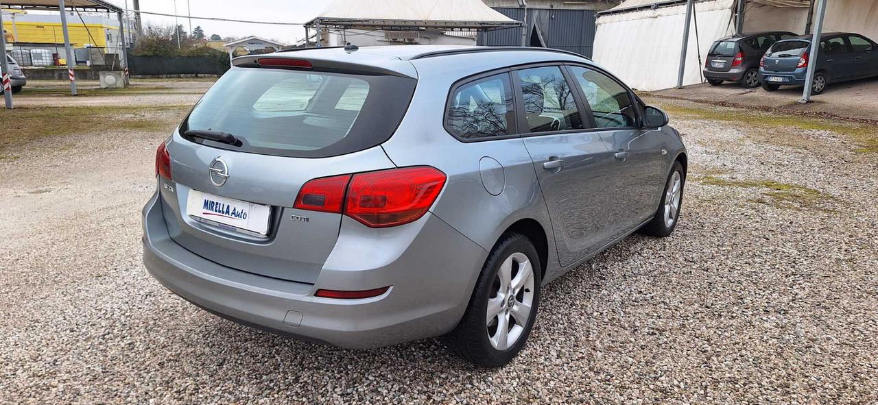 Opel Astra 1.7 CDTI 110CV Sports Tourer Cosmo