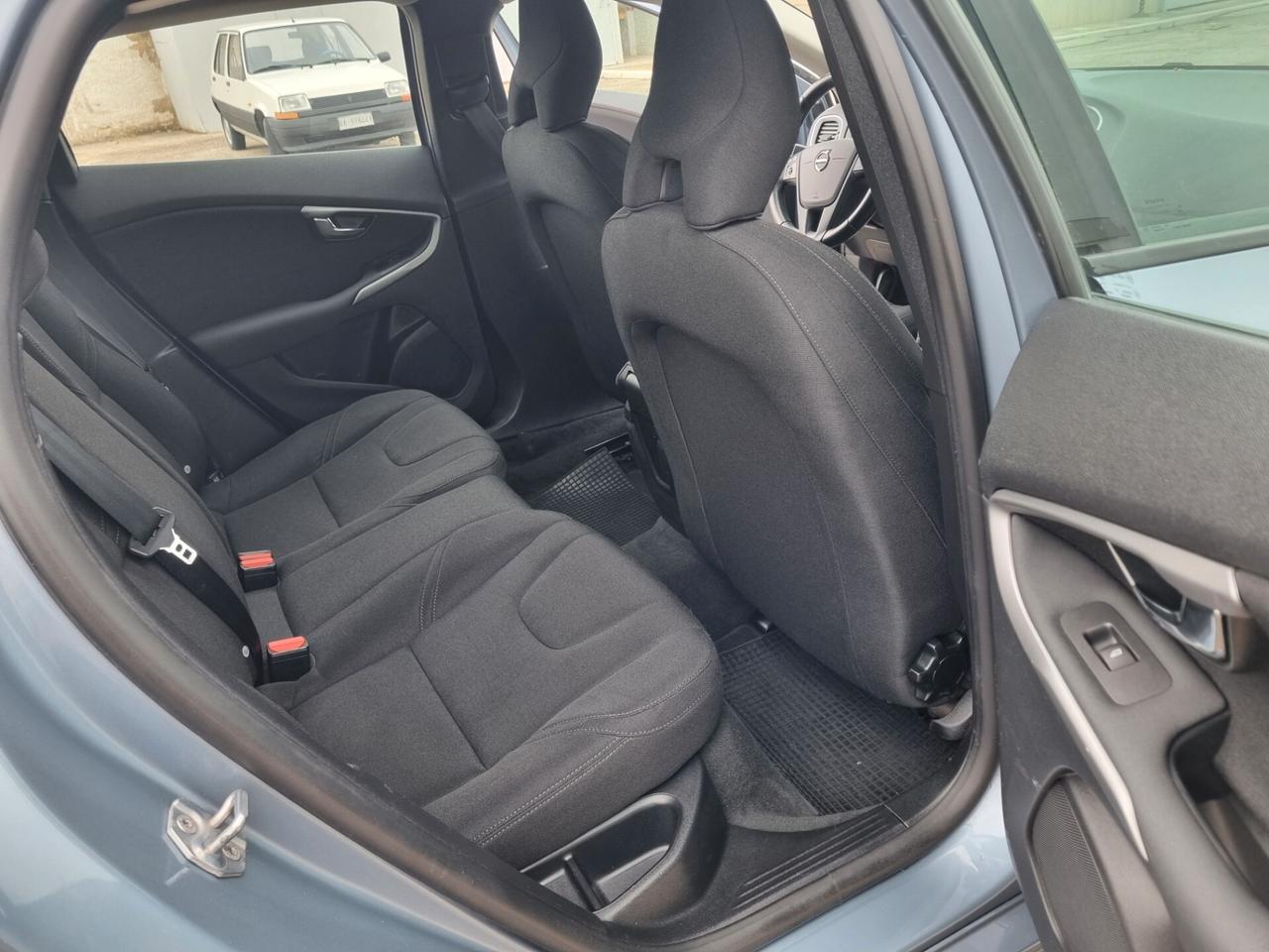 Volvo V40 D2 Business