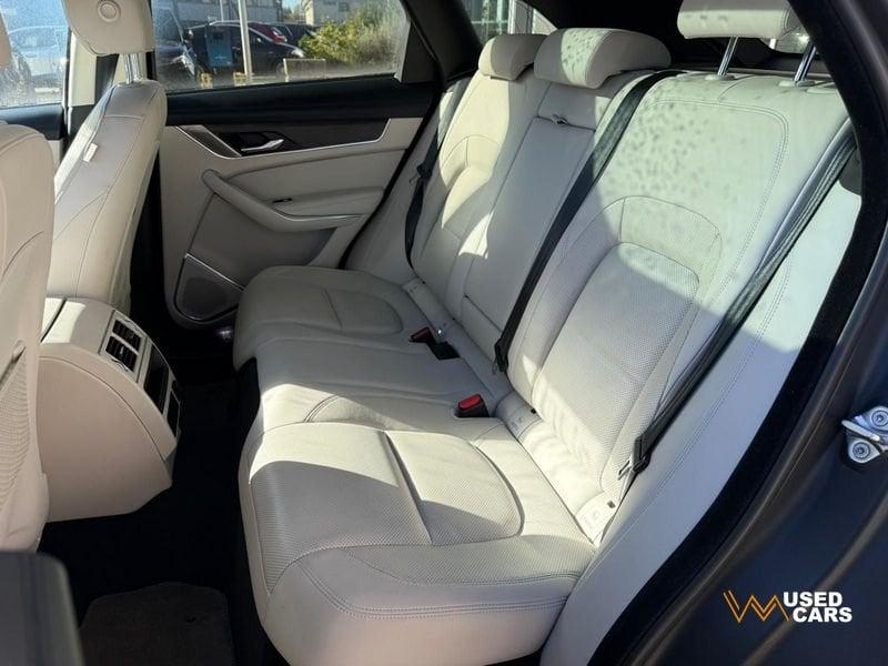 Jaguar F-Pace F-Pace D 200 MHEV R-Dynamic SE aut