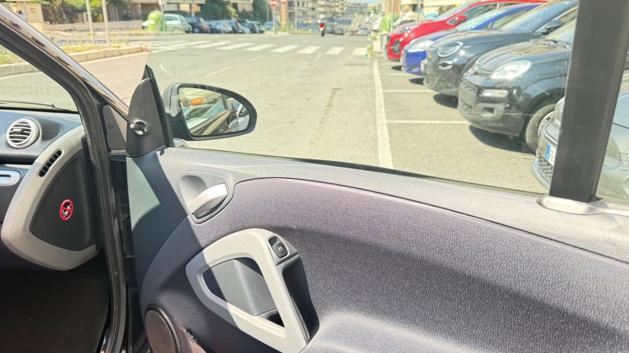 Smart ForTwo 1000 52 kW coupé pulse LED PDC BLUETOOTH PANORAMA CERCHI 15 NAVI