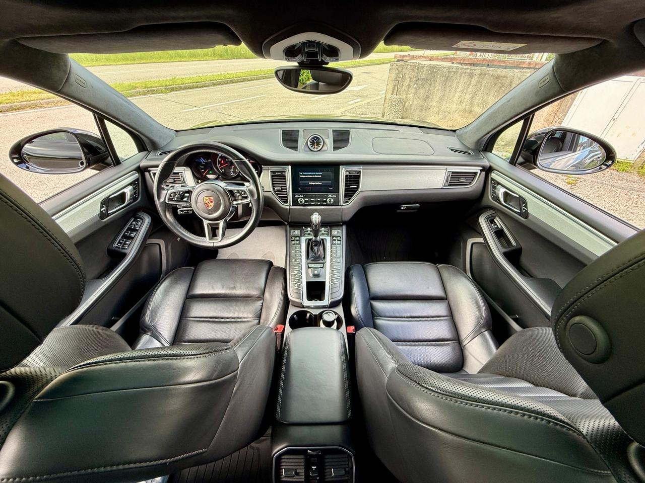 Porsche Macan 3.6 Turbo Performance PORSCHE APPROVED