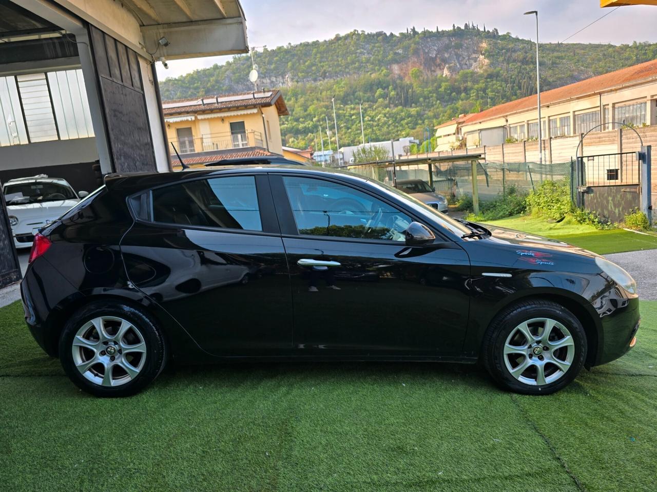 Alfa Giulietta 1.4BENZ 105CV 139000KM-2012