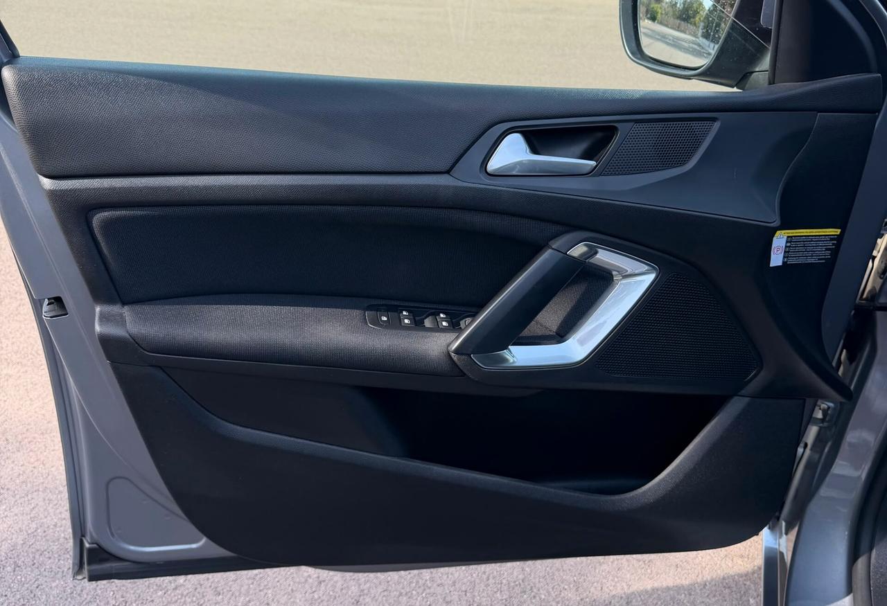 Peugeot 308 BlueHDi 130 S&S Allure