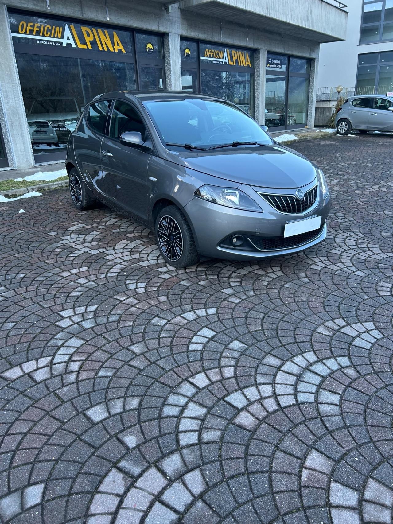 Lancia Ypsilon 1.0 FireFly 5 porte S&S Hybrid Gold