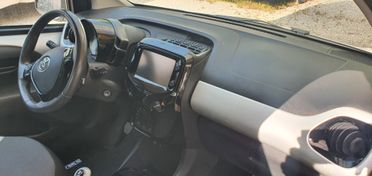 Toyota Aygo 1.0 VVT-i 69 CV 5 porte x-cool