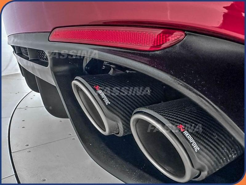 Alfa Romeo Giulia 2.9 T V6 AT8 Quadrifoglio *Scarico Akrapovic + Sedili Carbonio*