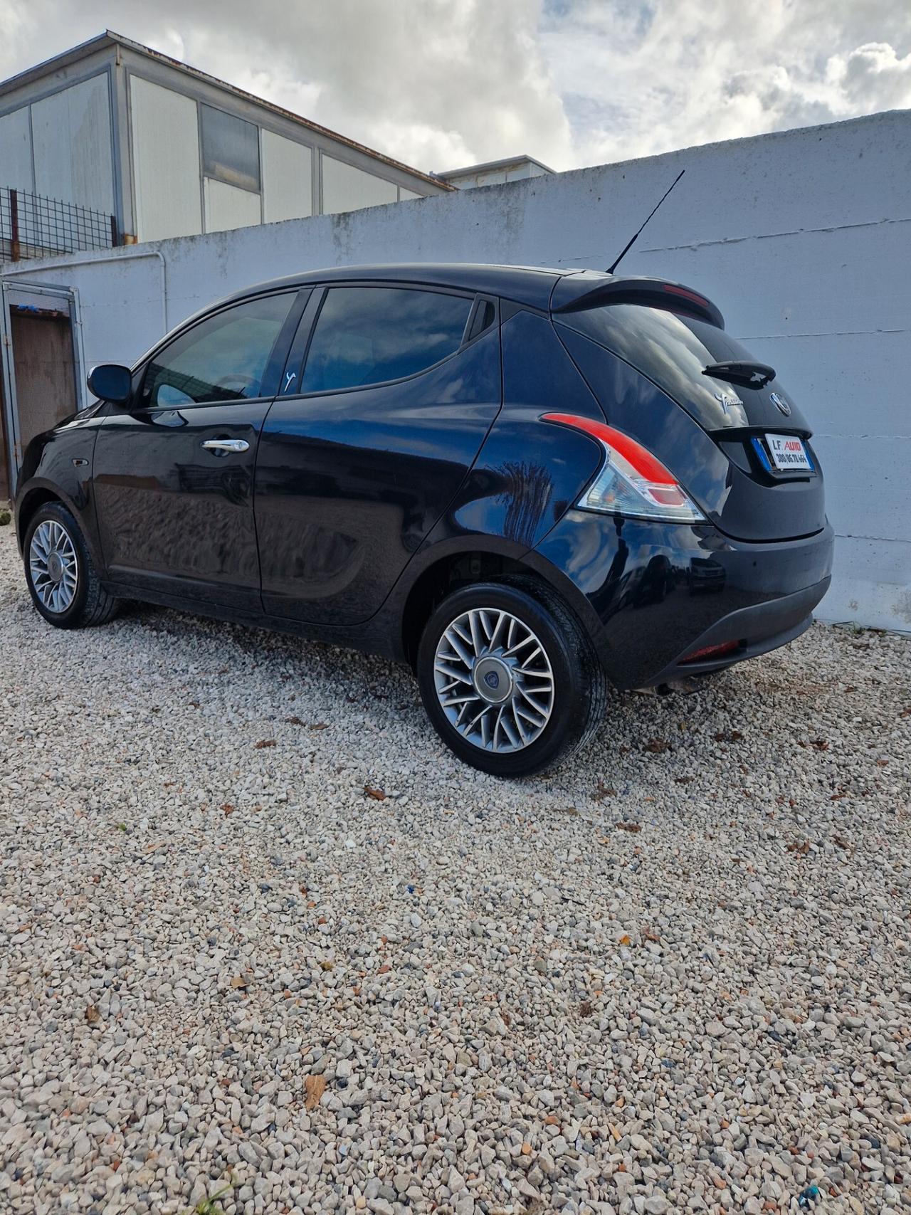 Lancia Ypsilon 1.3 MJT 16V 95 CV 5 porte S&S Platinum