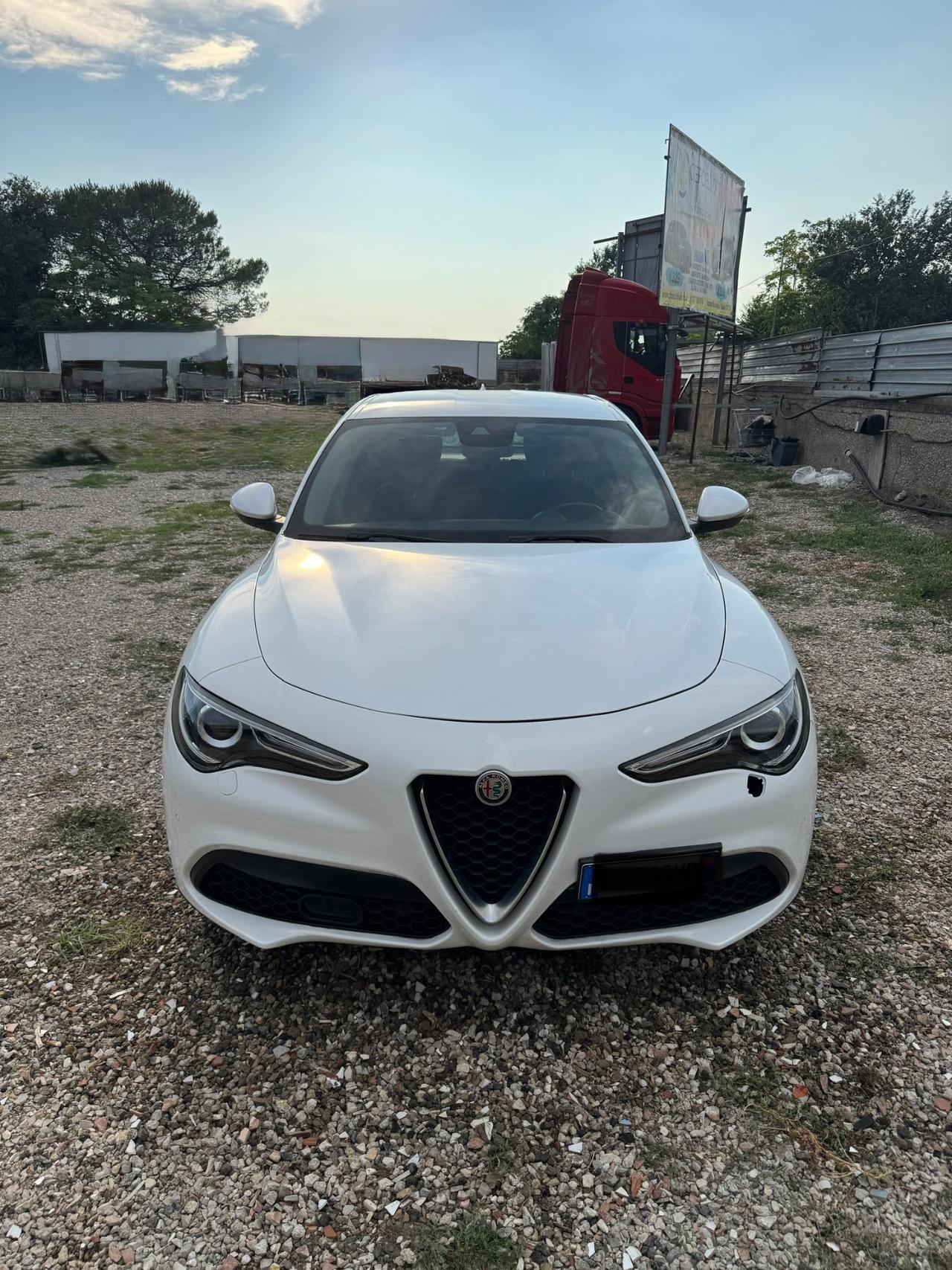 Alfa Romeo Stelvio 2.2 Turbodiesel 190 CV AT8 RWD Executive