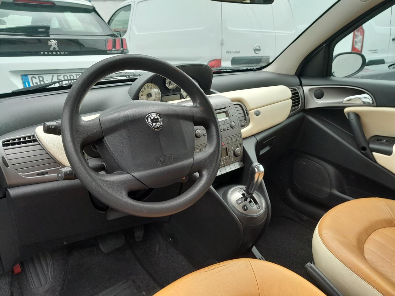 Lancia Ypsilon 1.3 Multijet Platino AUTOMATICA