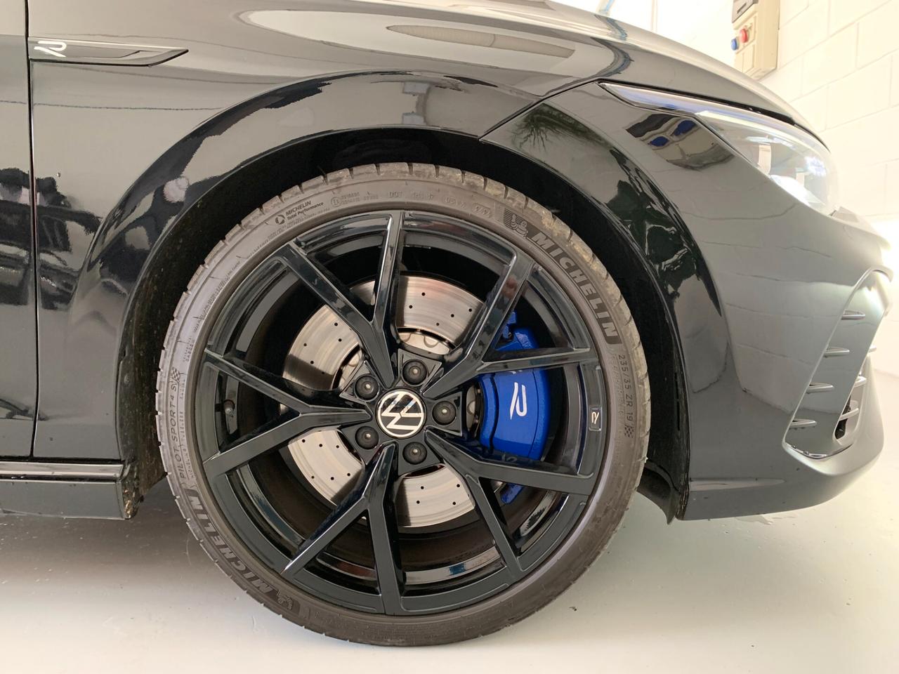 Volkswagen Golf 2.0 TSI DSG 4Motion R