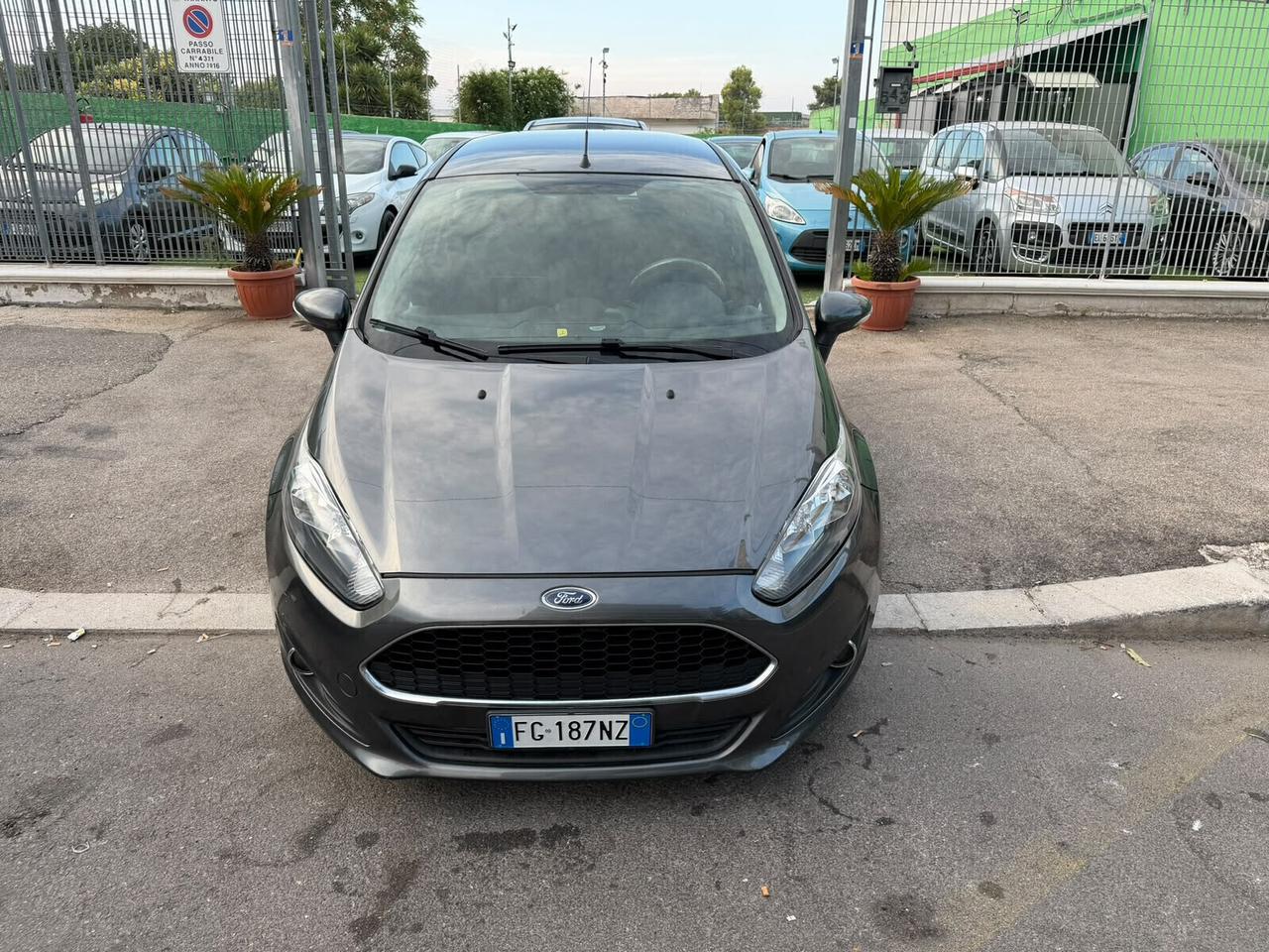 Ford Fiesta 1.5 TDCi 75CV 5 porte Business