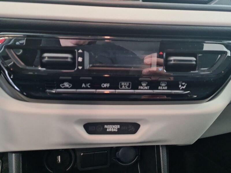 Suzuki Swift 1.2 Hybrid Waku 2WD