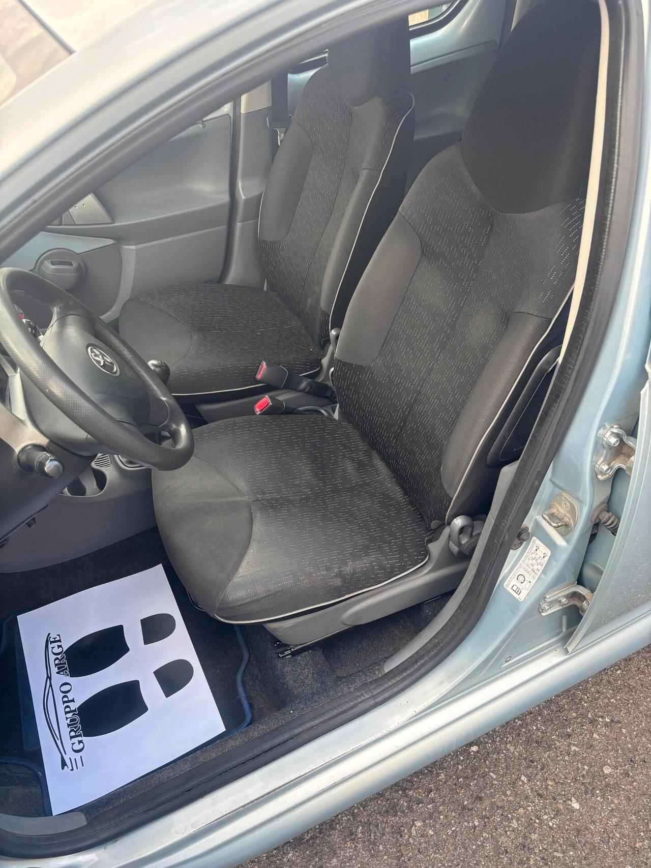 Toyota Aygo 1.0 12V VVT-i 5 porte Sol