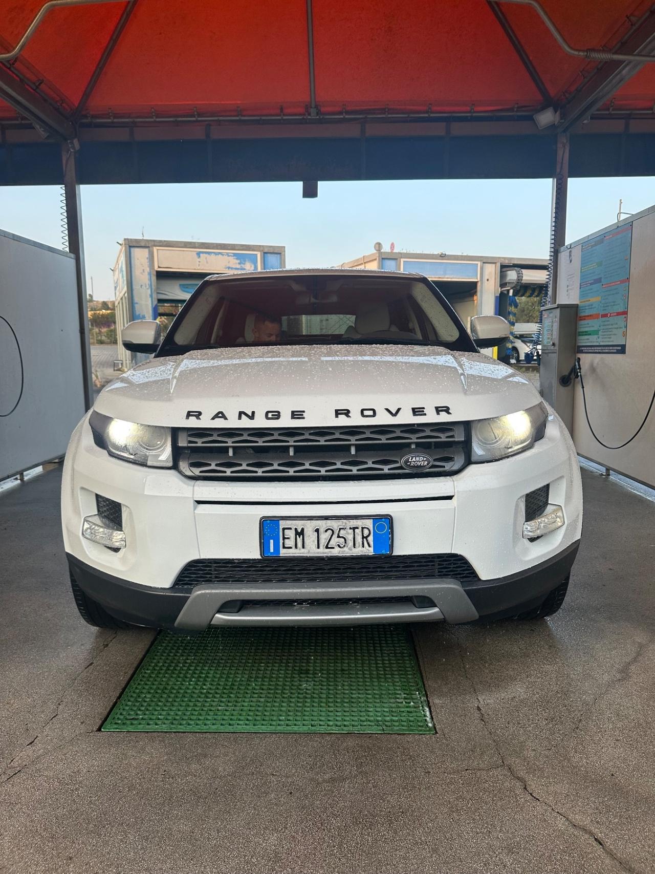 Land Rover Range Rover Evoque Range Rover Evoque 2.2 TD4 5p. Pure