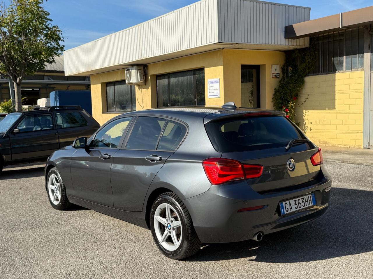 Bmw 116 116d 5p. Efficient Dynamics Business