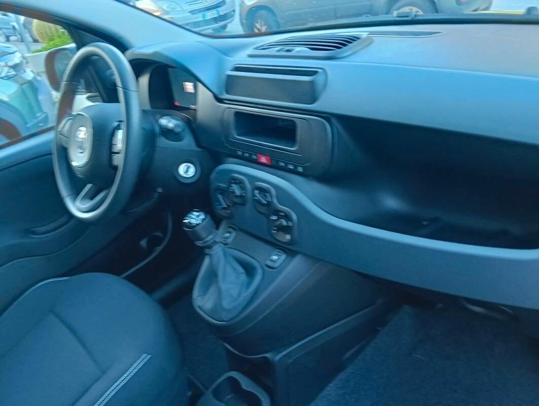 Fiat Panda 1.0 firefly hybrid Pop s&s 70cv