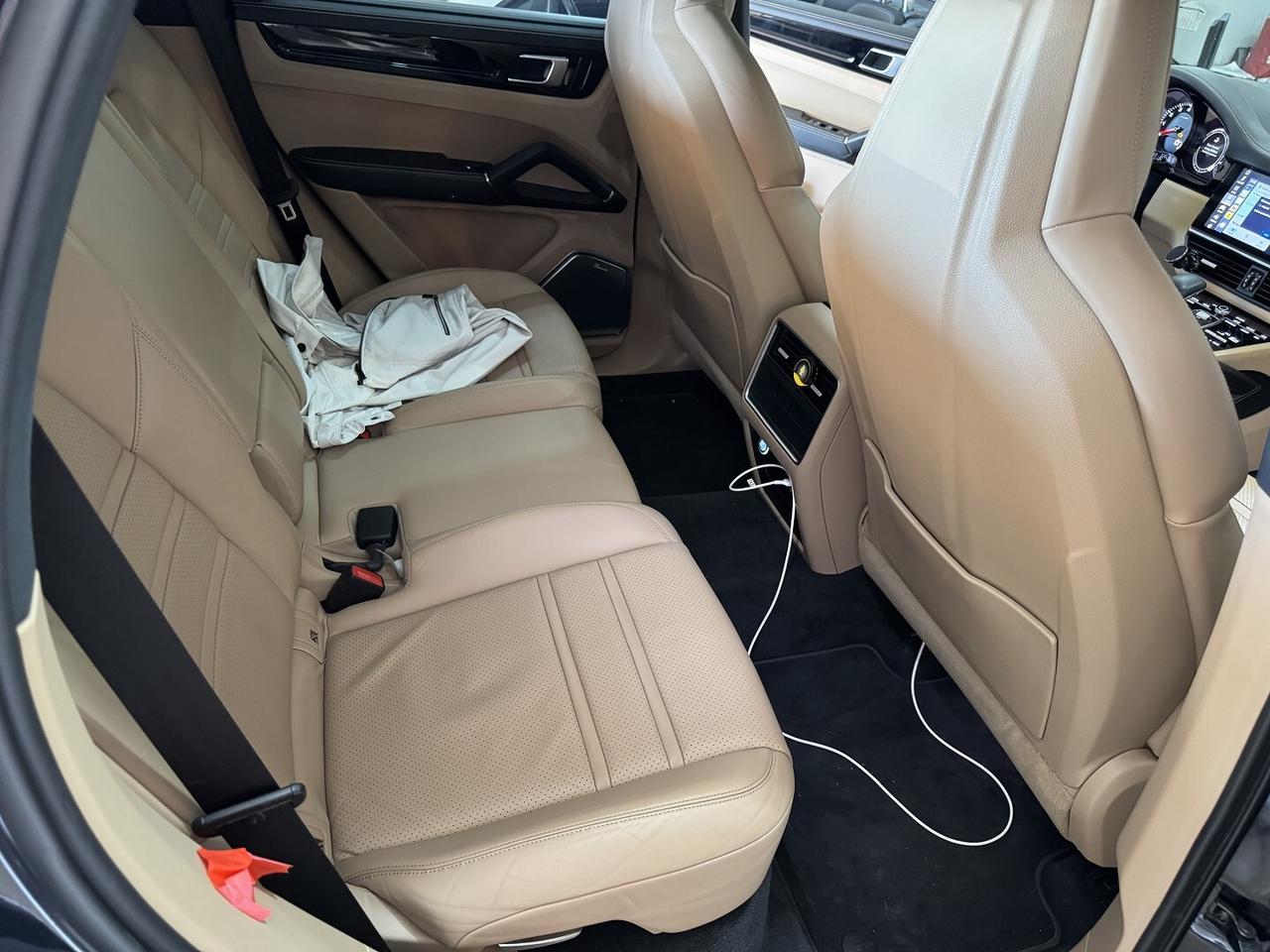 Porche CAYENNE S 2.9 V6 Bi-Turbo 440 cv.