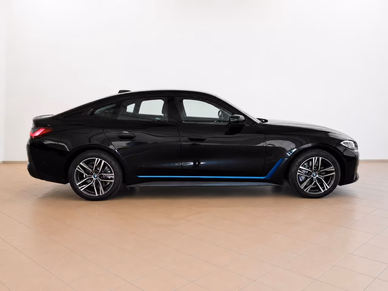 ---IN ARRIVO--- Bmw I4 eDrive 40 Sport