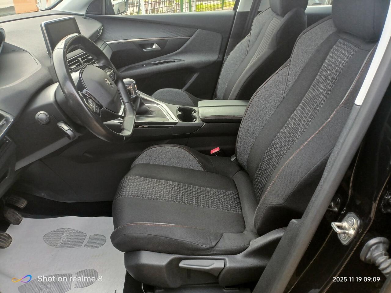 Peugeot 3008 BlueHDi 130 S&S Business