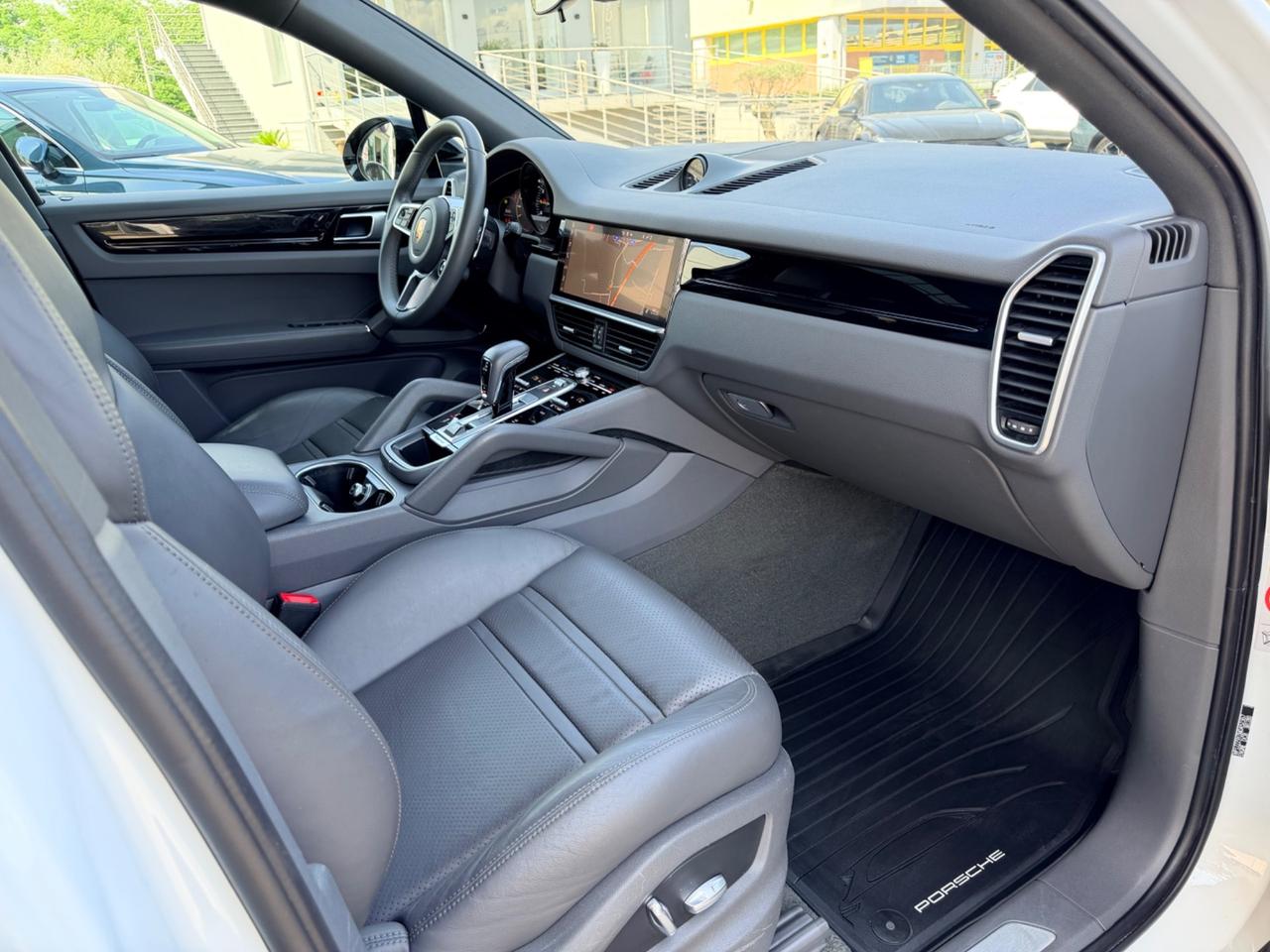 Porsche Cayenne Coupé 3.0 V6 E-Hybrid