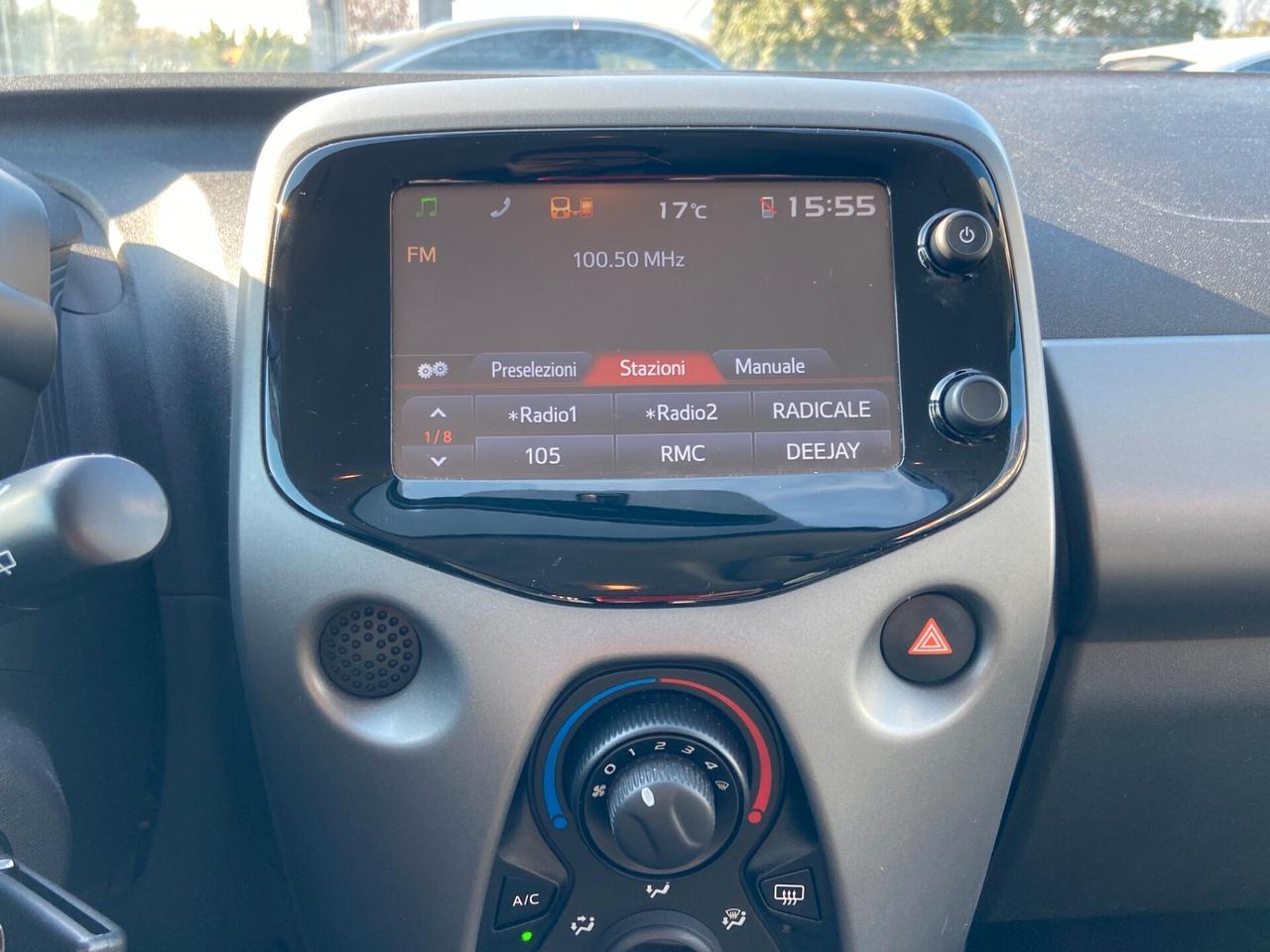 Toyota Aygo 1.0 x-business 72cv automatica