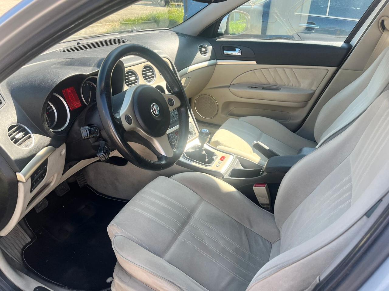 Alfa Romeo 159 1.9 JTDm 16V Exclusive TAGLIANDATA DISTRIBUZJONE FATTA