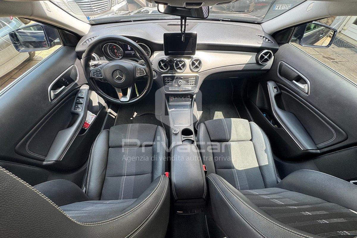 MERCEDES GLA 180 d Automatic Sport