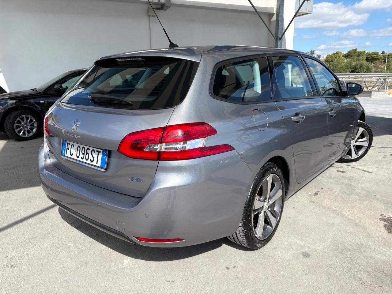 Peugeot 308 BlueHDi 100 S&S SW Business